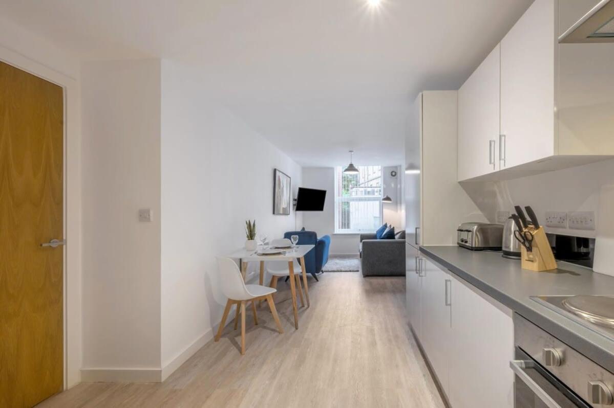A Modern Apartment In Preston City Centre Buitenkant foto