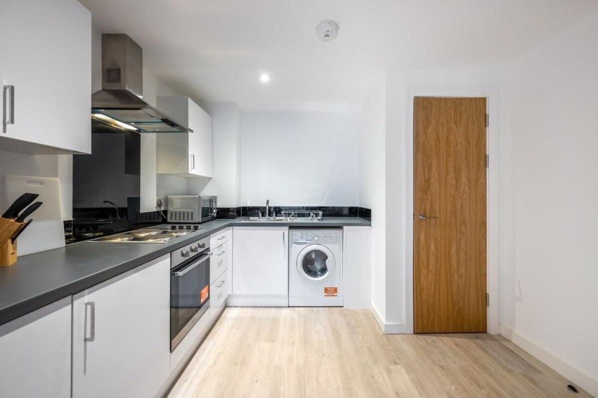 A Modern Apartment In Preston City Centre Buitenkant foto